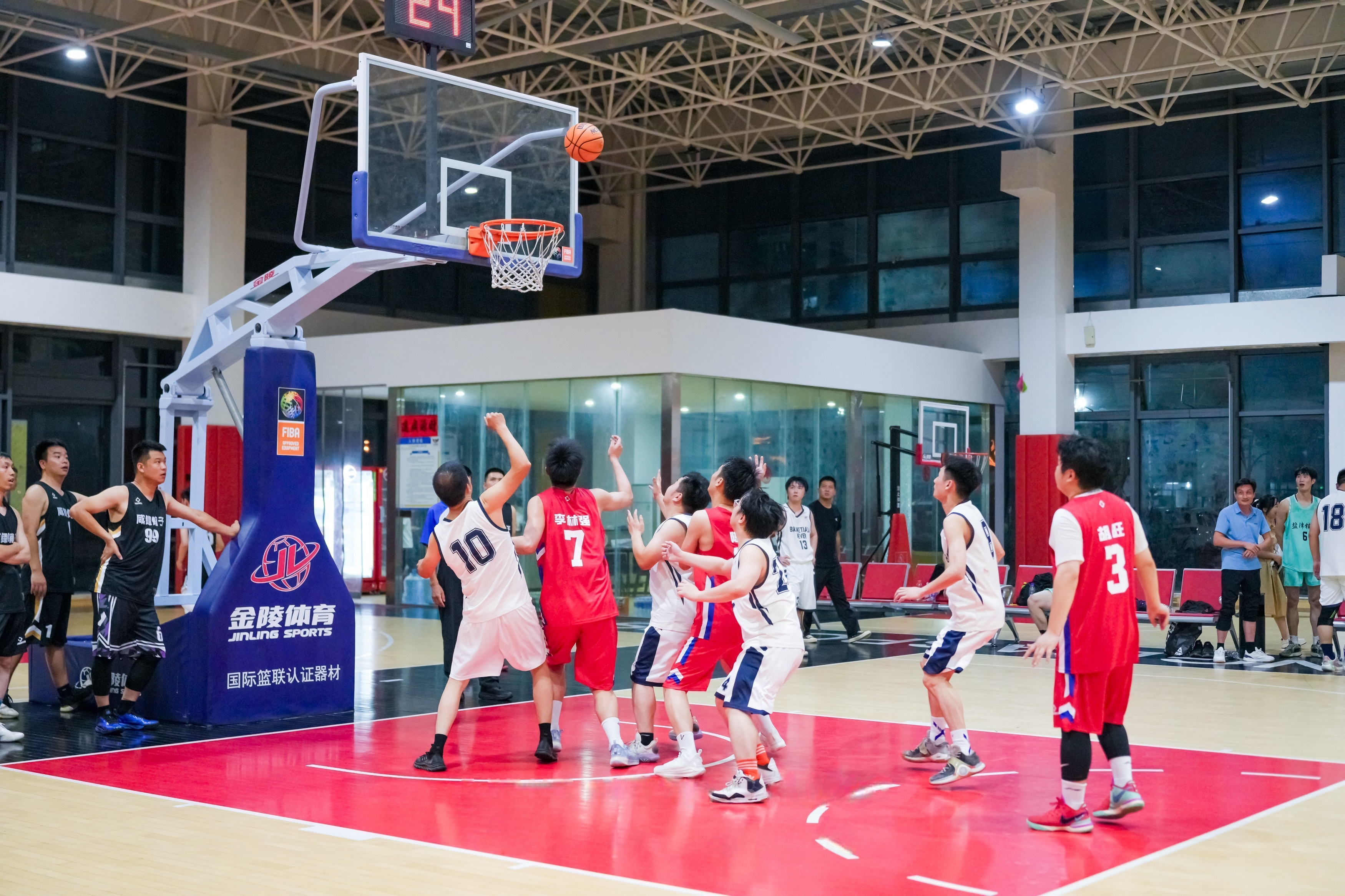 鹽津鋪?zhàn)邮讓谩胞}BA”職工籃球聯(lián)賽圓滿收官! 鹽津鋪?zhàn)邮讓谩胞}BA”職工籃球聯(lián)賽圓滿收官!